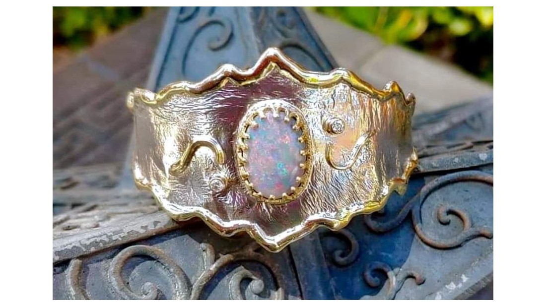Lg image opal cuff