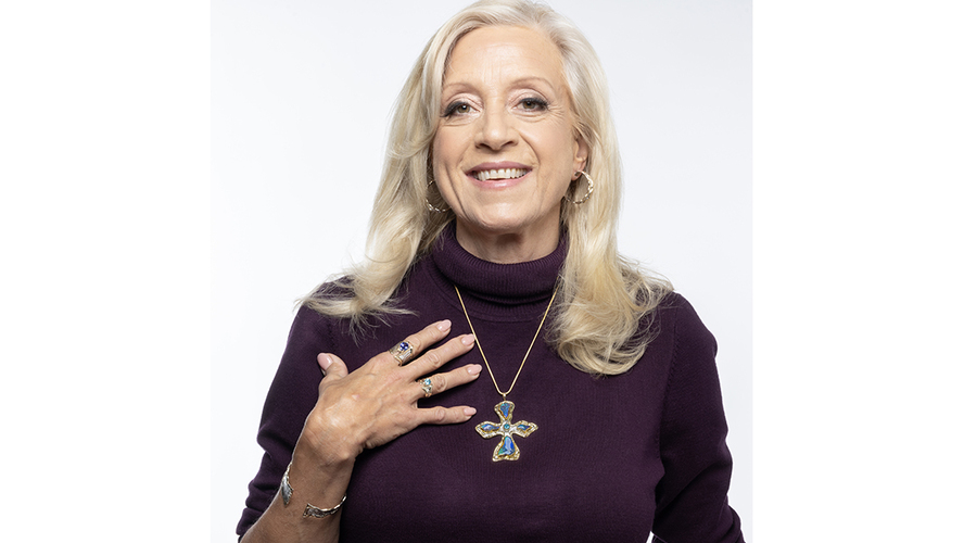 Bn image shelli reba cross 1100